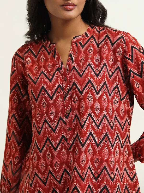 Utsa Red Printed Kurti