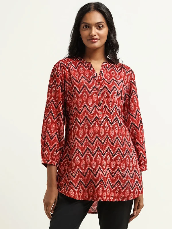 Utsa Red Printed Kurti